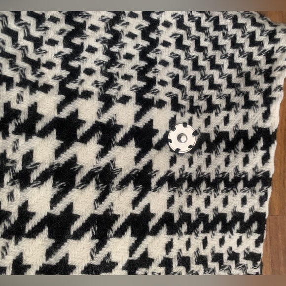 Eddie Bauer black white plaid blanket wrap skirt fringe wool Size 2 - Picture 5 of 7